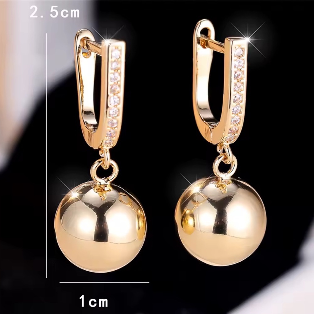 Vintage Gold Sphere Earrings - Picture 6 of 9